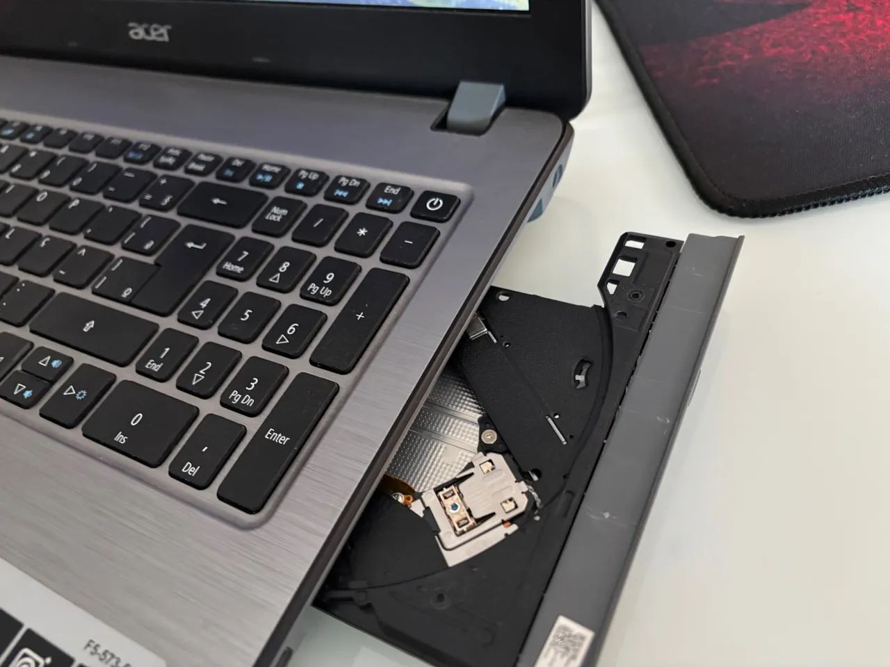 Notebook Acer Aspire F5-573-5 - Foto 4