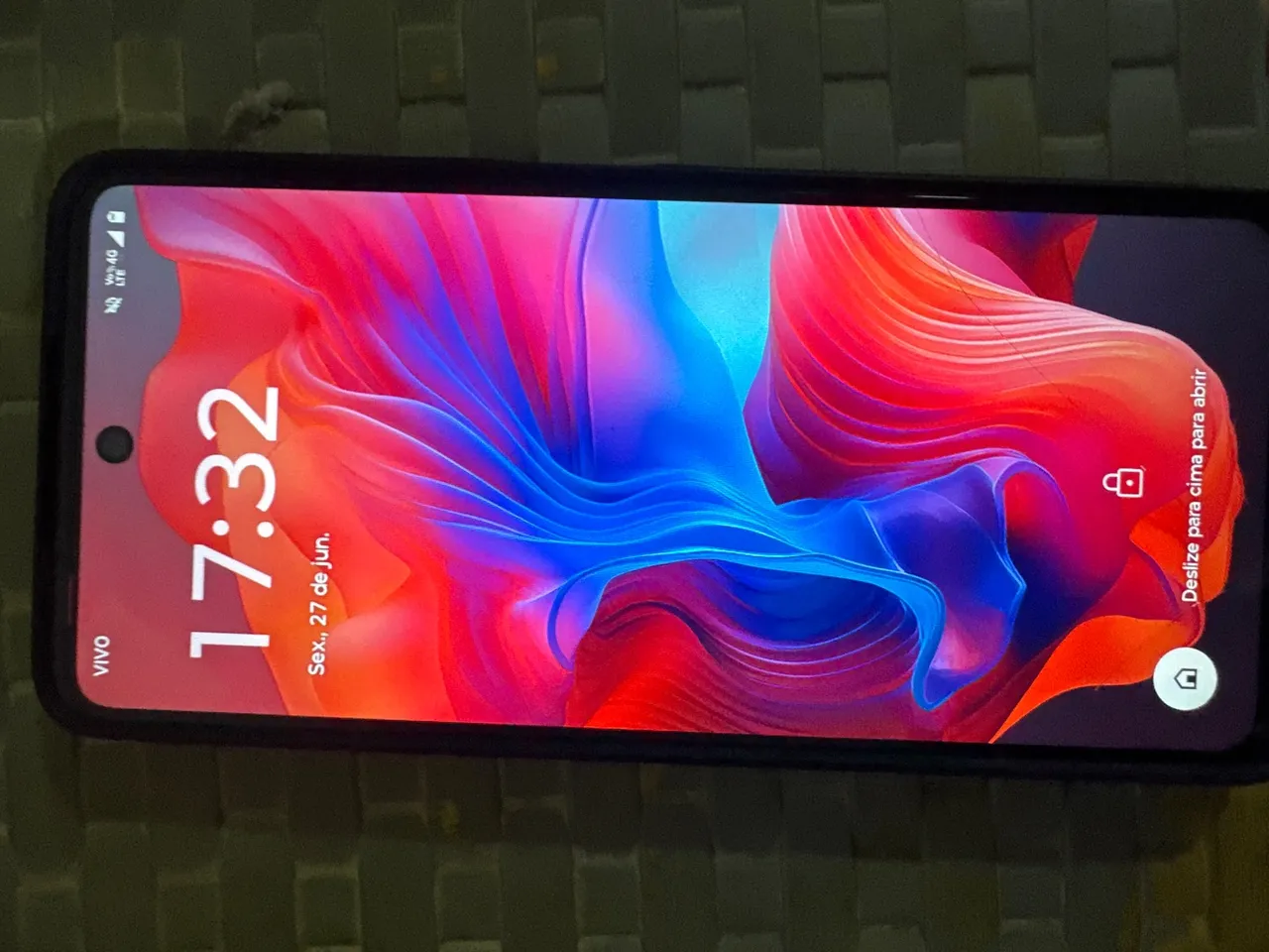 Moto G04s