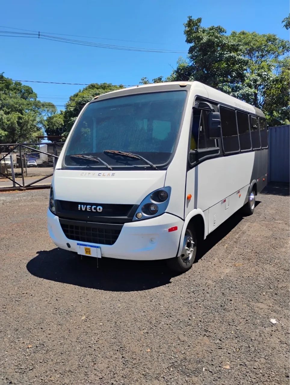 Micro ônibus 2014 executivo 