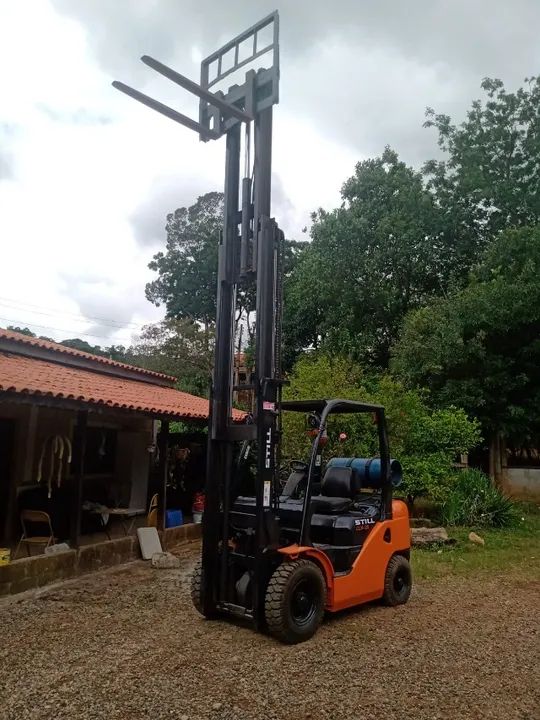 Empilhadeira STILL 2.5t Ano 2010 aceito troca por auto - Foto 4
