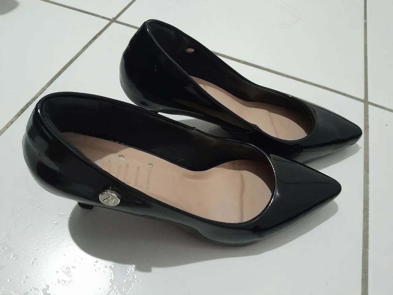Sapatos Pretos de Salto Alto n° 34