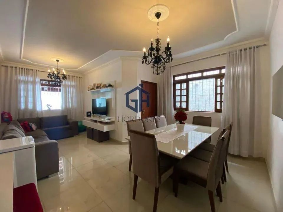 Casa Dona Clara Meio Lote 3 quartos 3 vagas - Foto 5