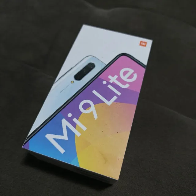 Celular Xiaomi Mi 9 lite Ótimo Estado Com Caixa Carregador