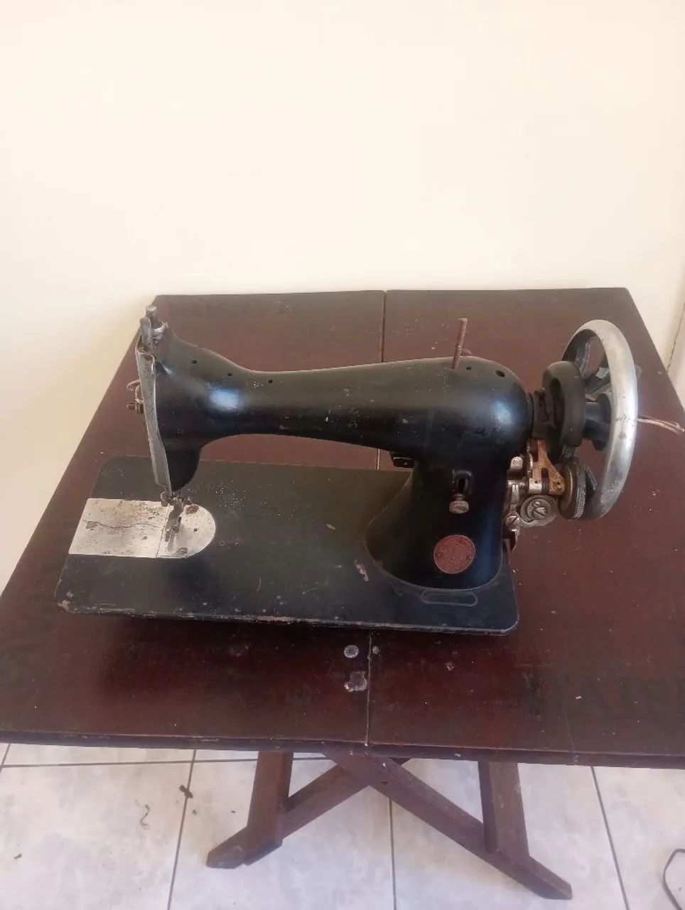 Máquina de costura antiga Singer não sei de funciona 