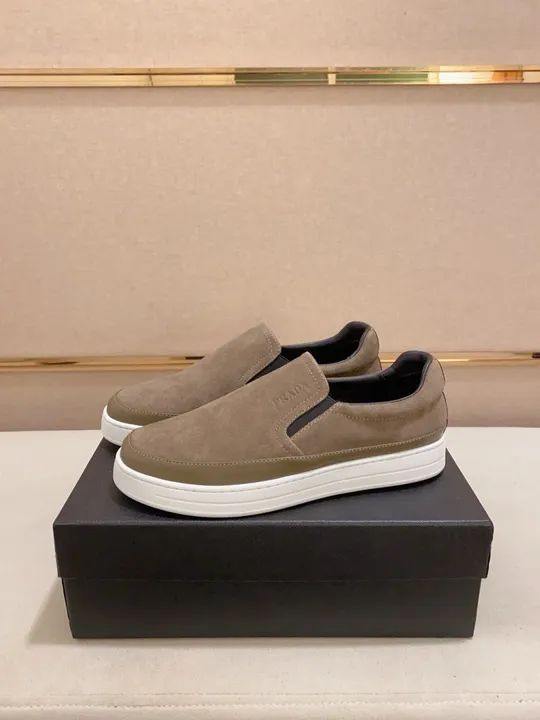 Tênis Slip-on Prada - Linha Italiana  - Foto 3