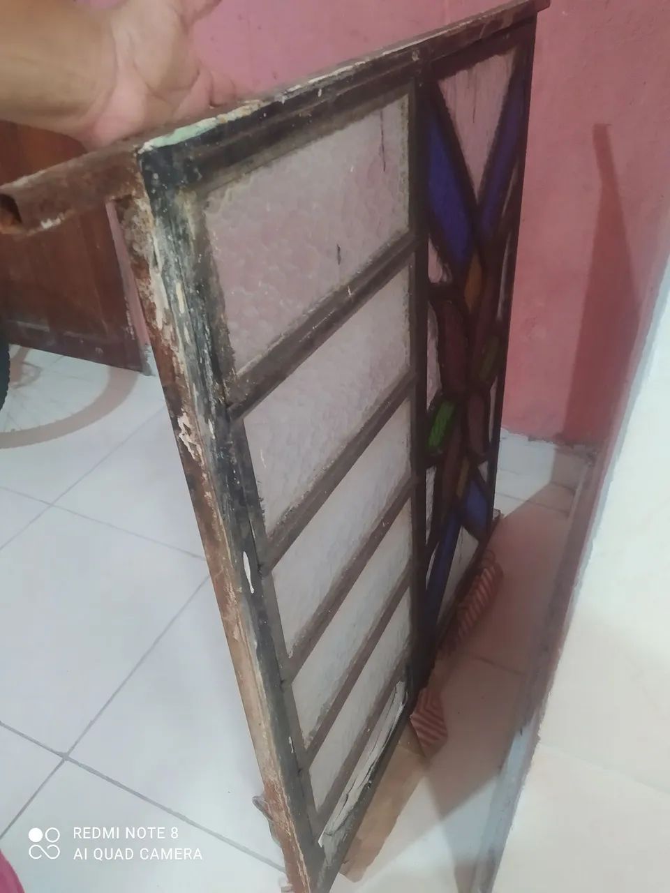 Vitral em madeira com detalhes em vidro - Foto 4