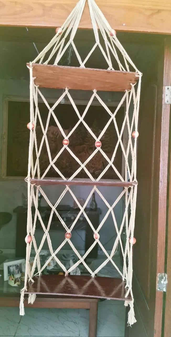 Prateleira de Parede em Macramê