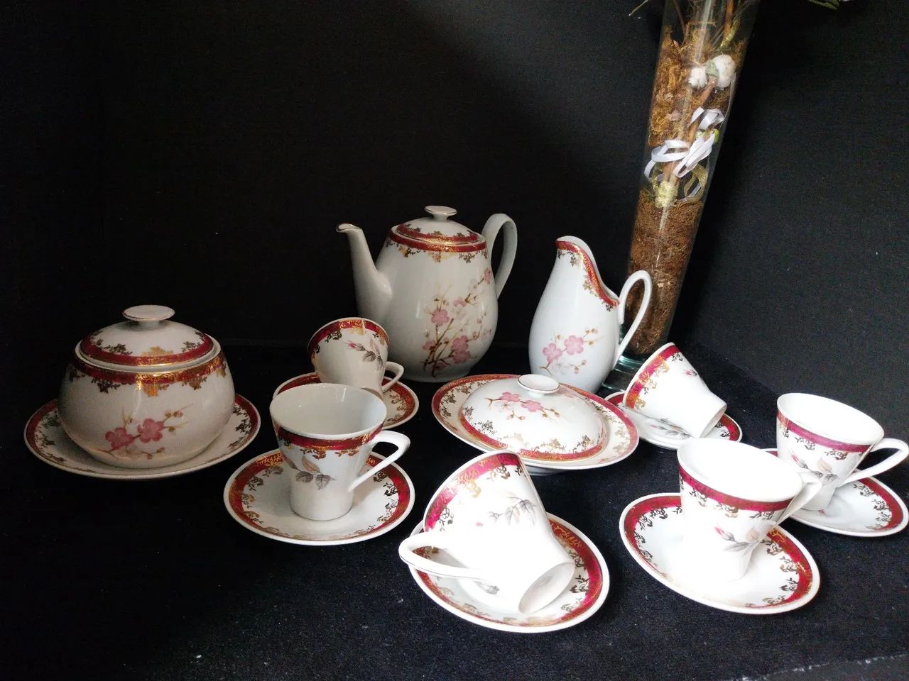 Conjunto de chá em porcelana floral