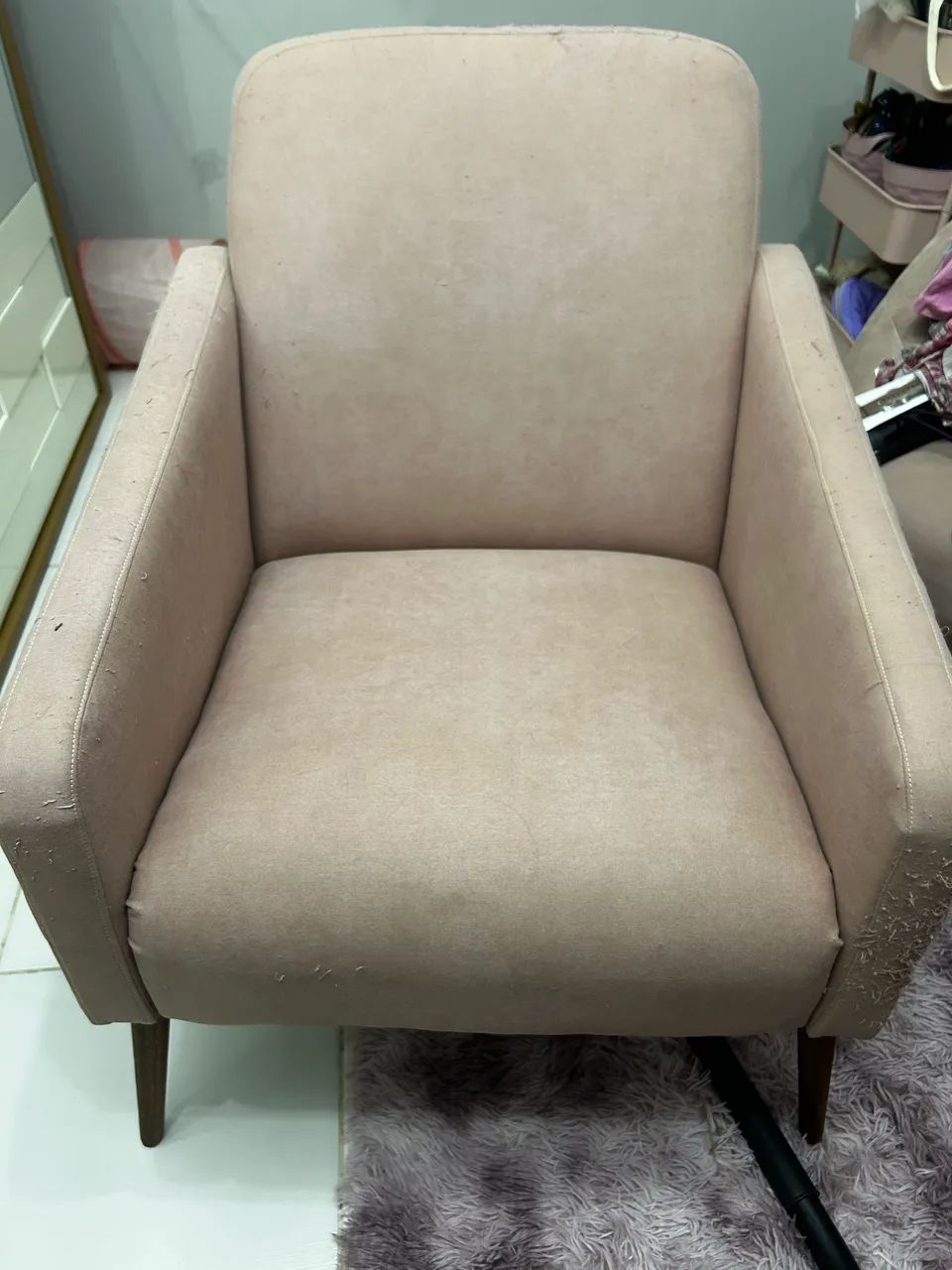 Poltrona Rose com avarias - Foto 2