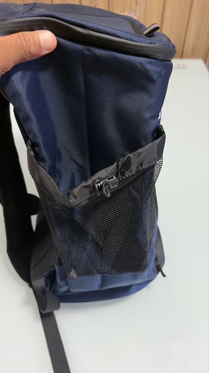 Mochila Térmica 33L - NOVA! Ideal para Praia, Camping, Carnaval, Piqueniques - Foto 5
