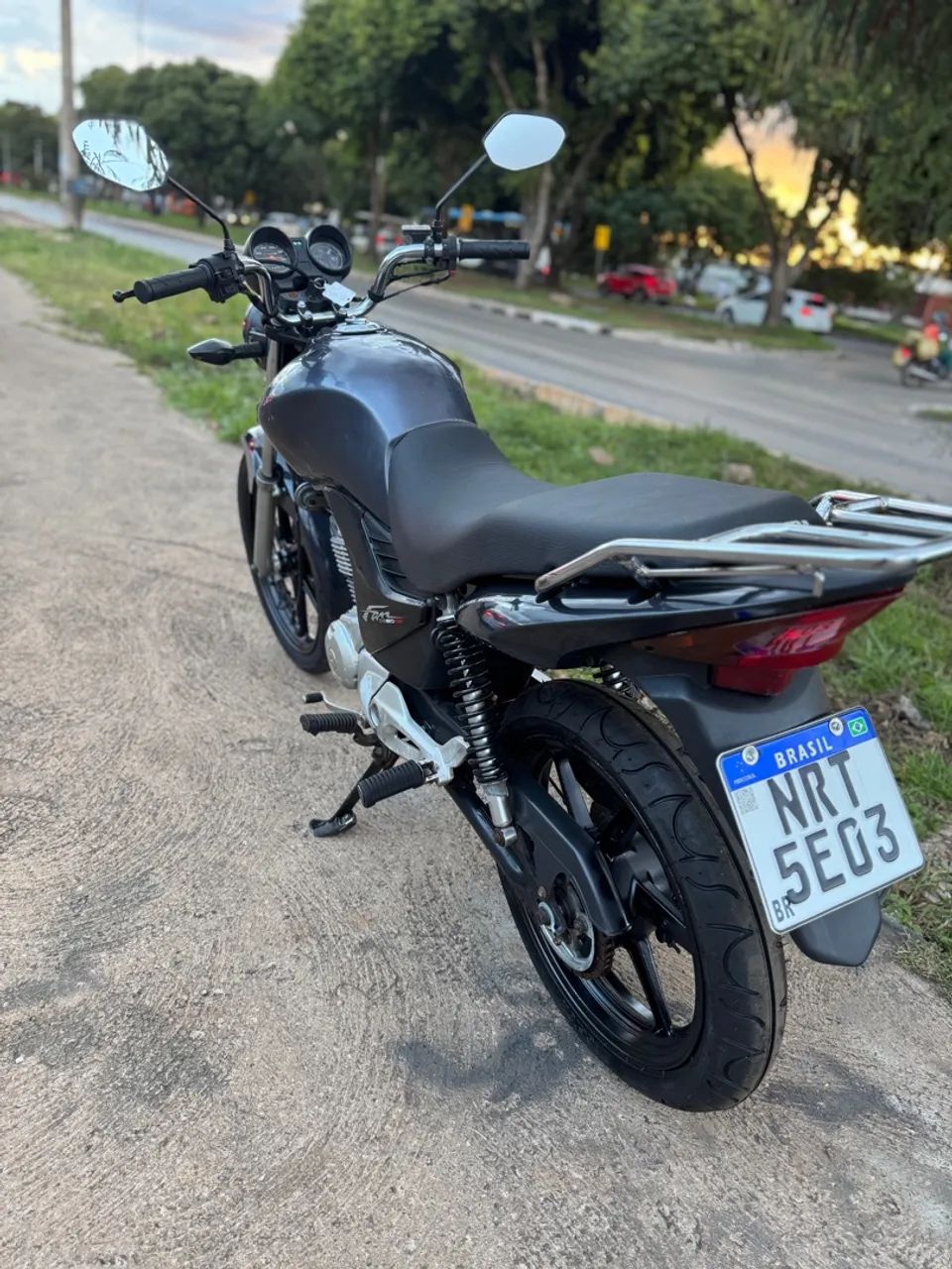Honda Fan 150 2012  - Foto 3