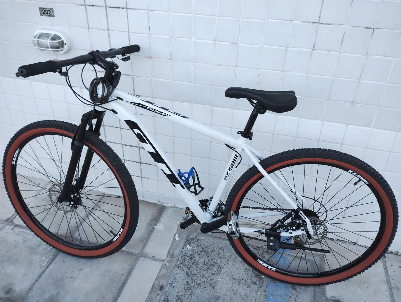 Bicicleta GT Traffic 29 - Foto 2