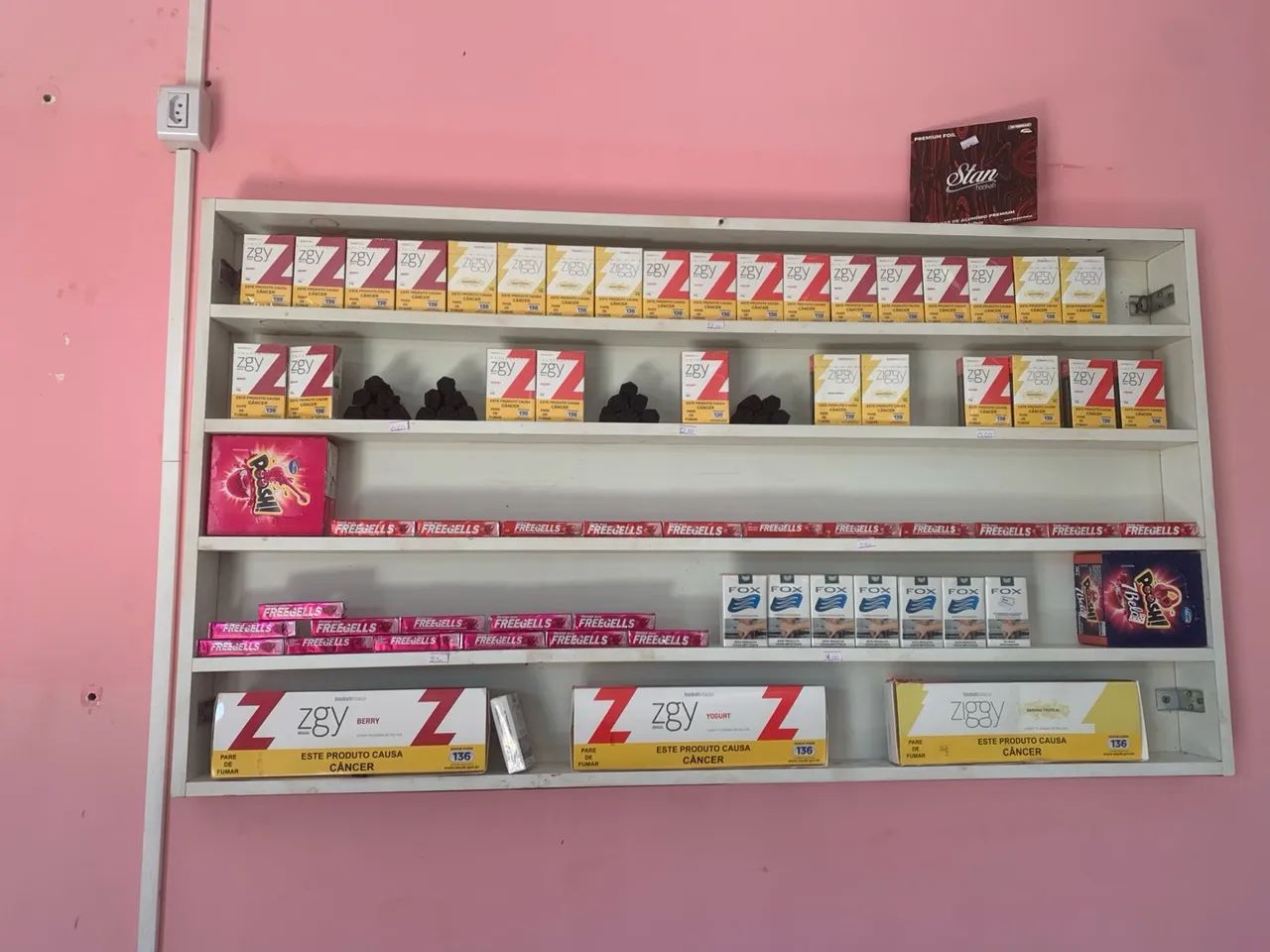 Vendo expositor de tabacos e acessórios  - Foto 2