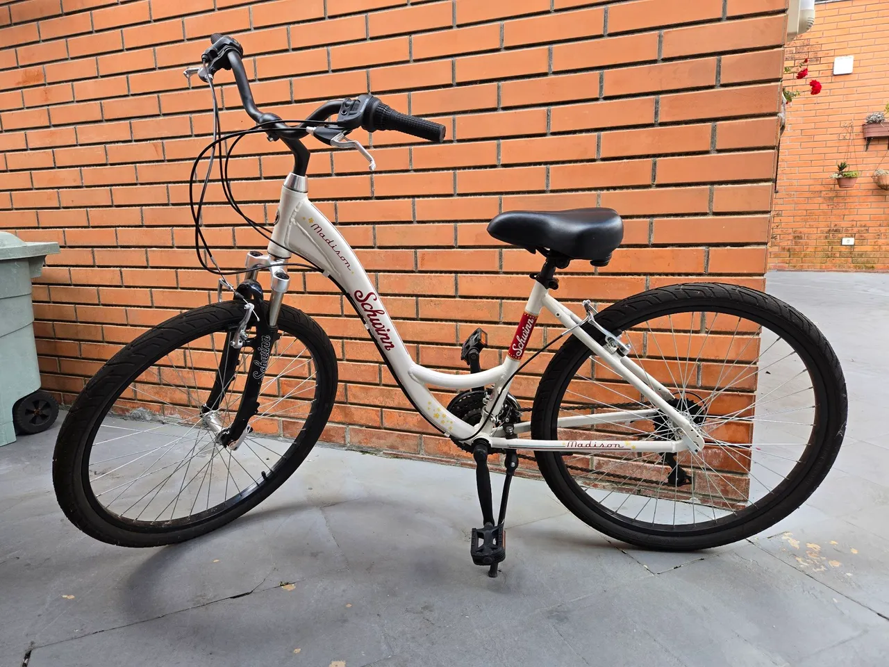 自転車本体 schwinn madison schwinn madison