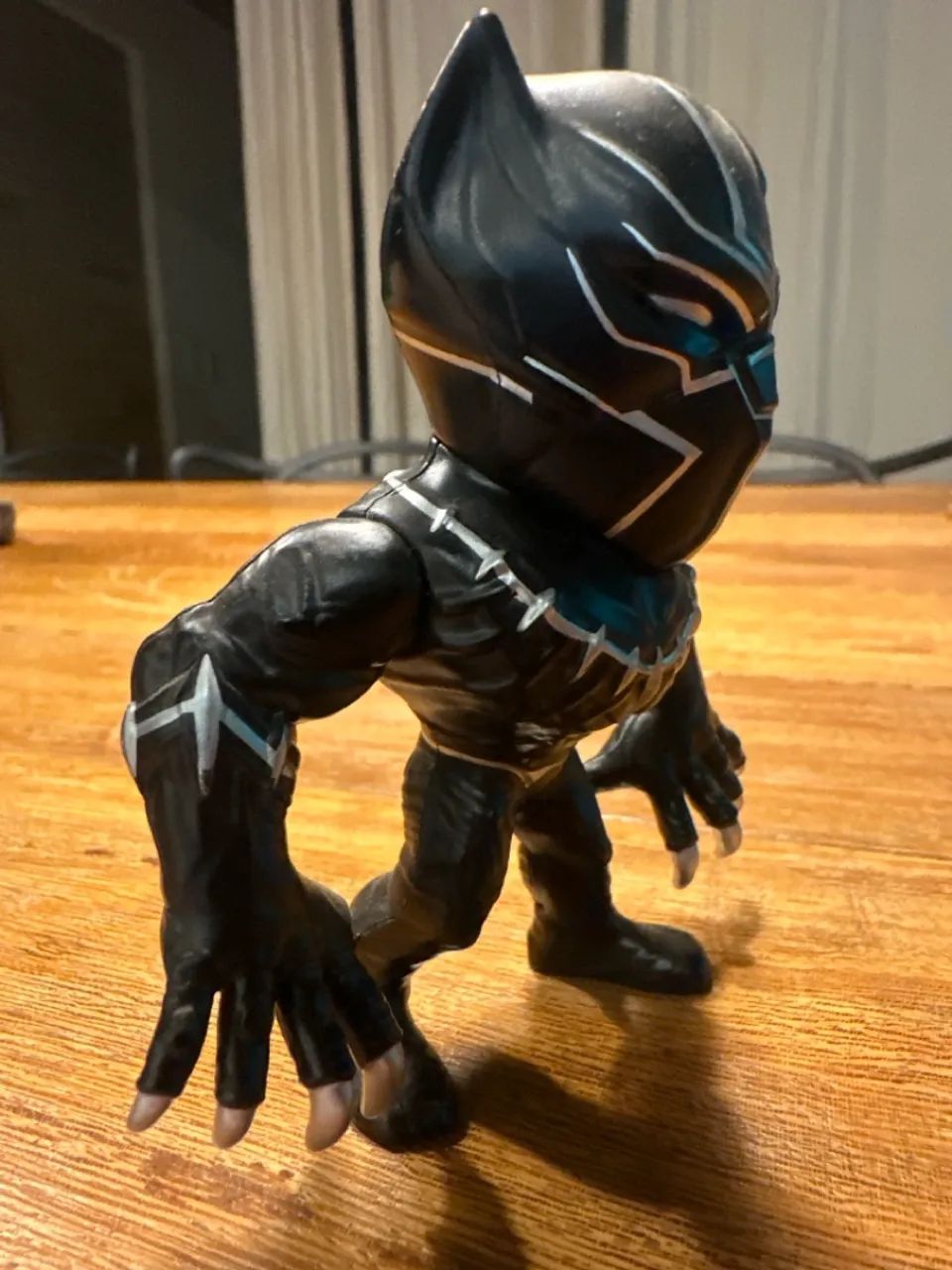 Boneco Black Panther Decorativo - 10cm - Foto 3