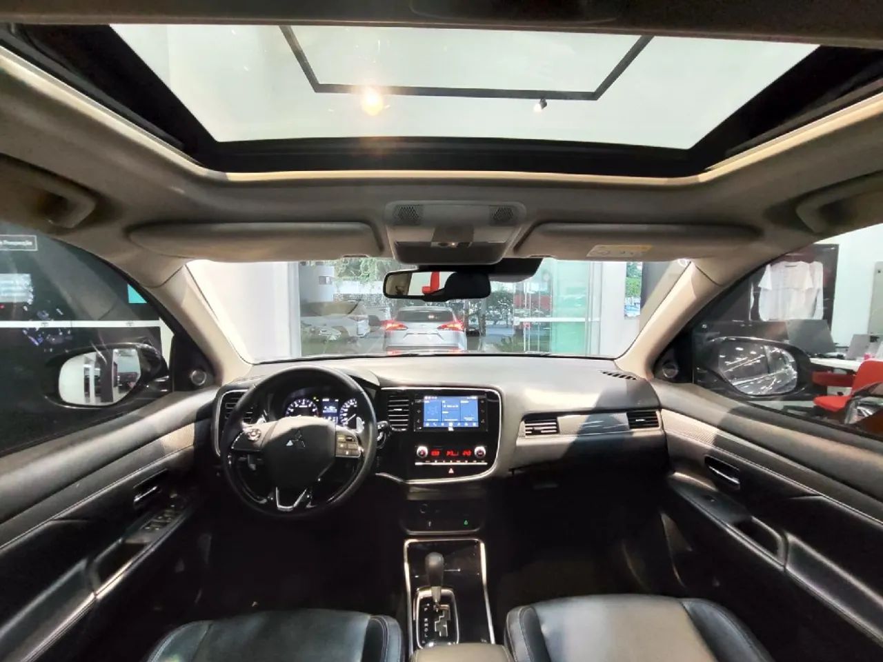 Mitsubishi Outlander HPE-S 3.0 V6 4X4 5P Aut. 2022 - Foto 8