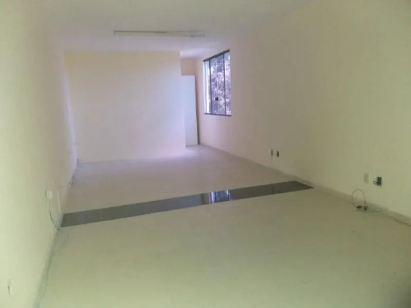Sala Comercial em Lauro de Freitas 