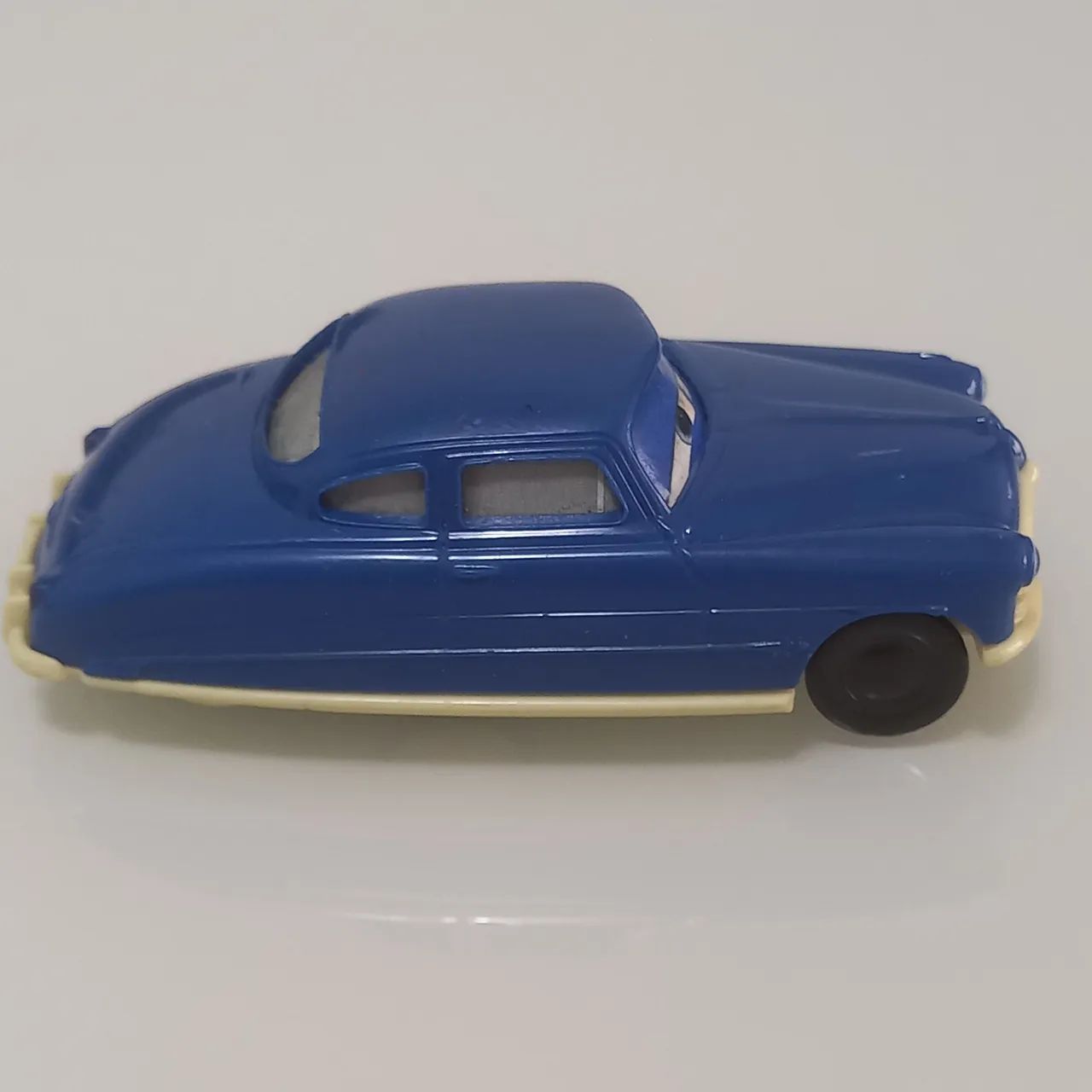 Miniatura Doc Hudson - Carros 2006 - Foto 2