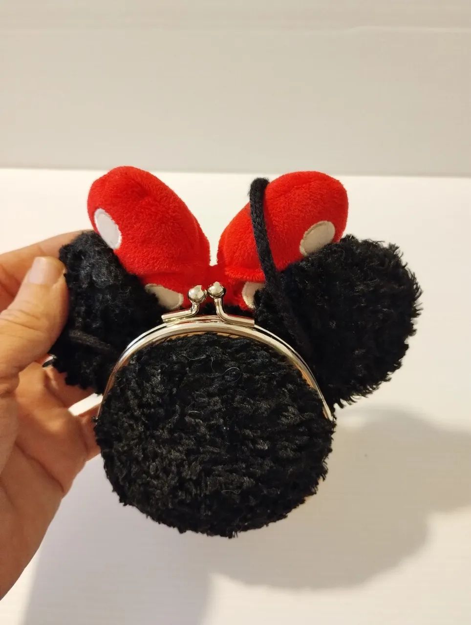 Bolsinha Minnie Pelúcia Nécessaire - Oficial Disney Anos 2000 - Foto 4