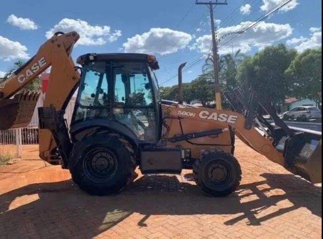 Retroescavadeira case 580n 4x4 ano 2017 - Foto 2