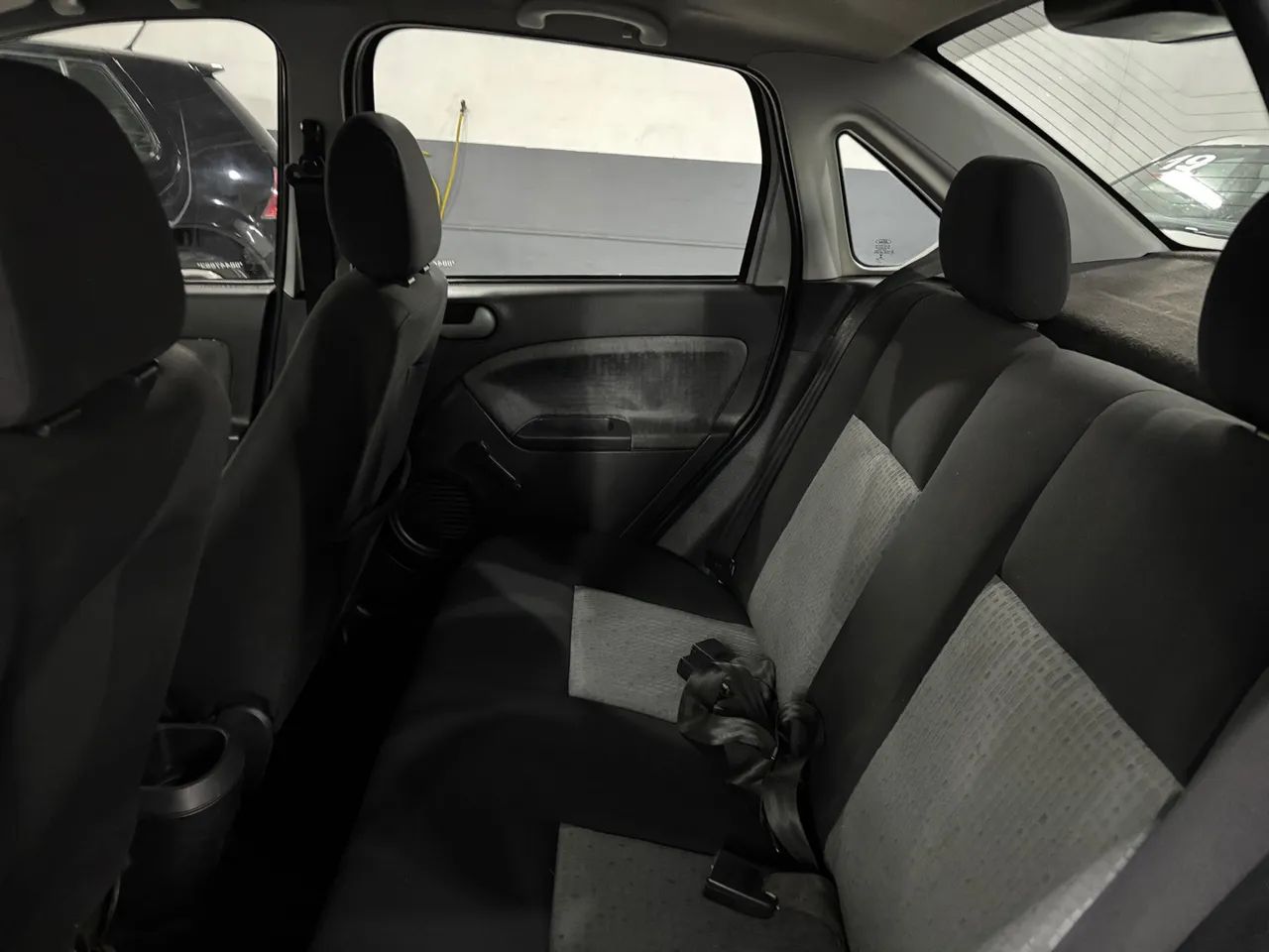 Fiesta sedan 1.6  completo  - Foto 3