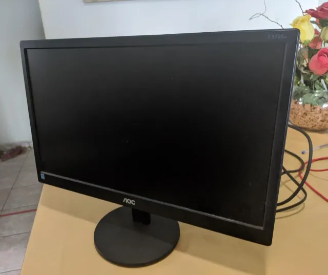 Monitor AOC 18,5 polegadas
