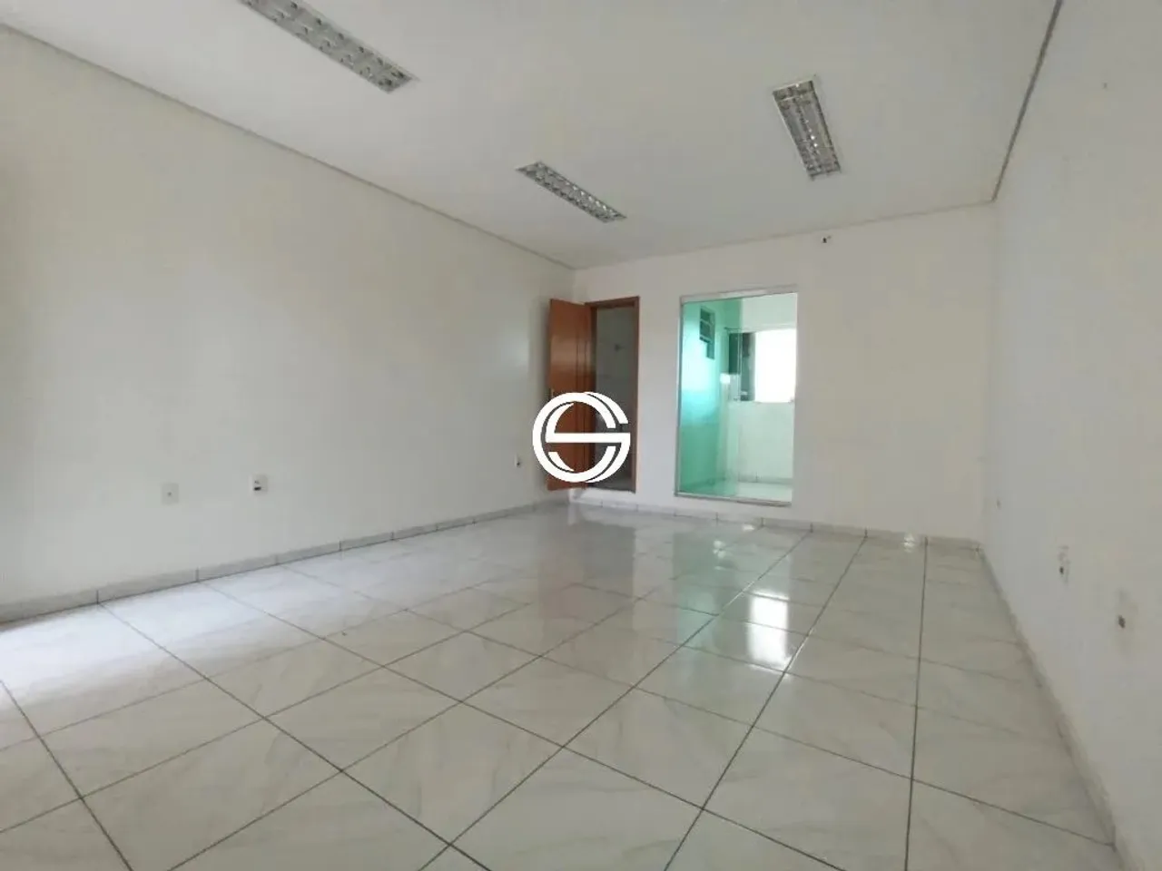 Sala comercial para LOCAÇÃO ao lado do metro Artur Alvim