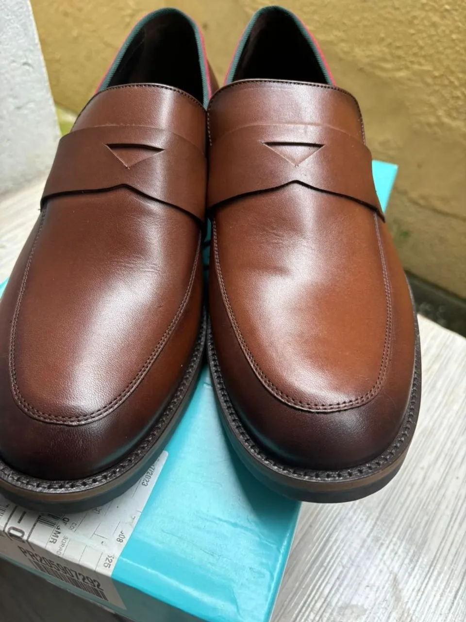 Sapatos de Couro Elegantes - Conforto e Estilo