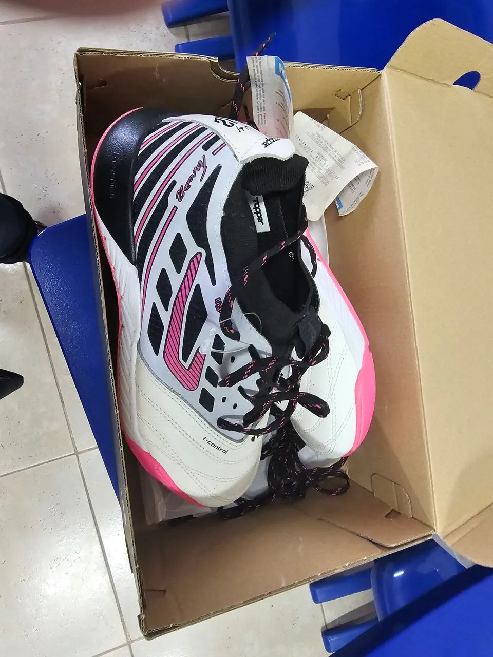 Tênis Esportivo Penalty Futsal - Novo - Foto 2