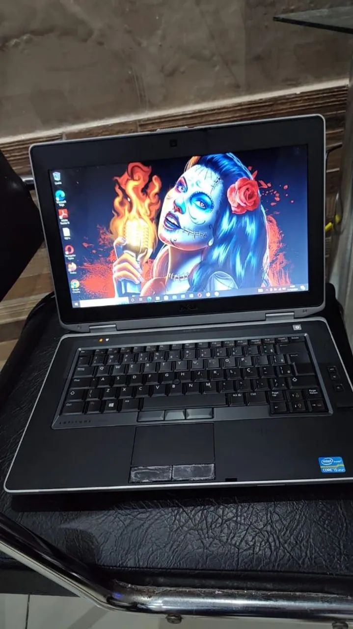 Notebook DELL Core i7 com placa de vídeo dedicada e 8gb memória. Parcelo sem juros 