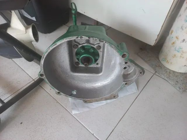 Reversão Volvo Penta 3 por 1 Semi-hidráulico 