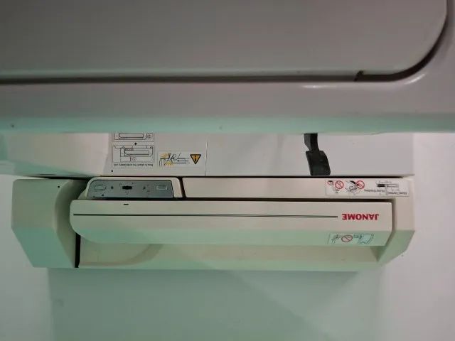 Máquina De Bordar Janome 9900 Profissional - Foto 4