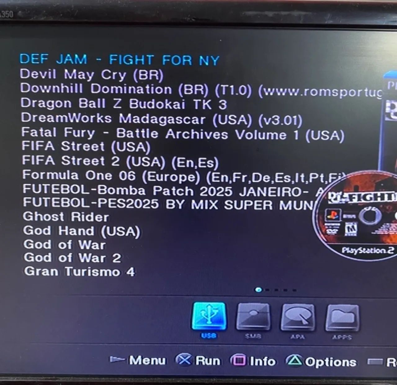 Ps2 com 2 controles e cabos, com mais de 2400 jogos  - Foto 2
