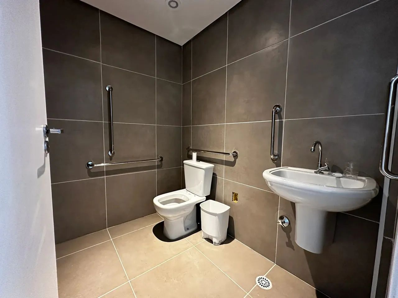 SALA COMERCIAL/LOJA PARA VENDA E PARA ALUGAR NA PARADA INGLESA! - Foto 4
