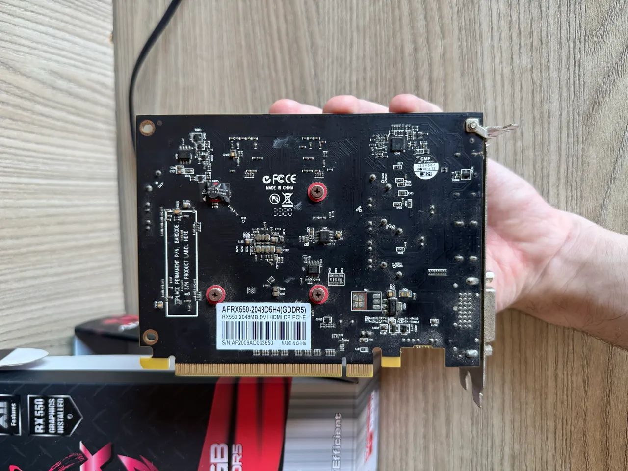 Vendo placa de vídeo para pc . Modelo RX550 , 2gb GDDR5 - Foto 3