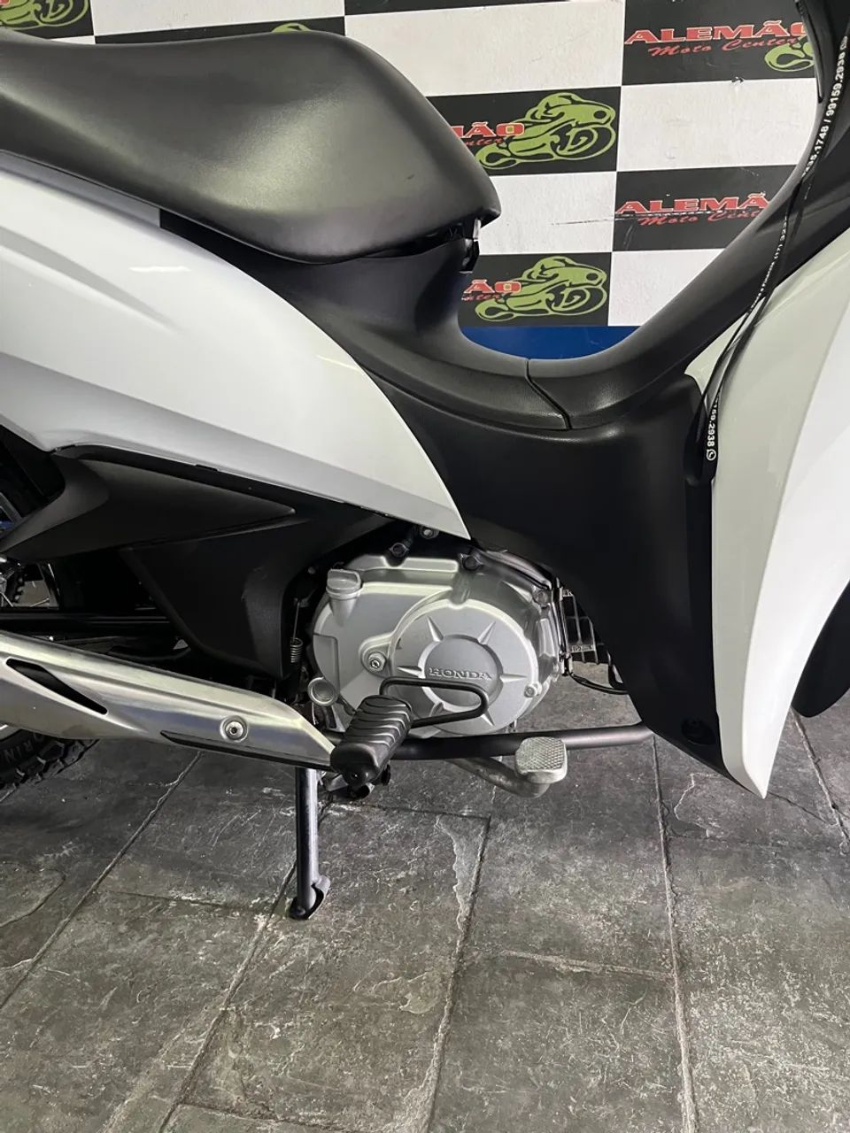 HONDA BIZ 110i - Alemao Moto Center  - Foto 4
