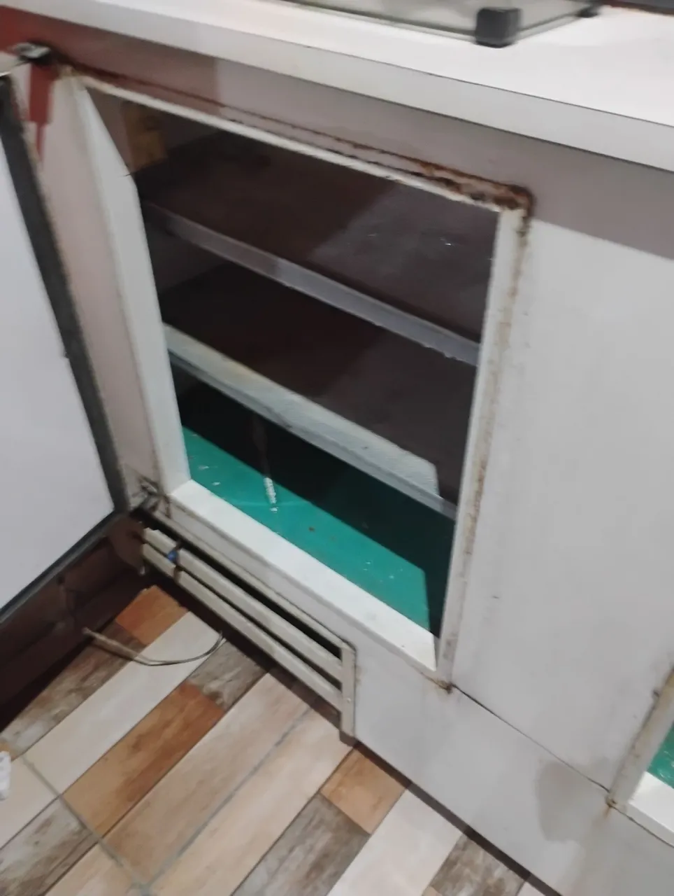Refrigerador Expositor para Comércio