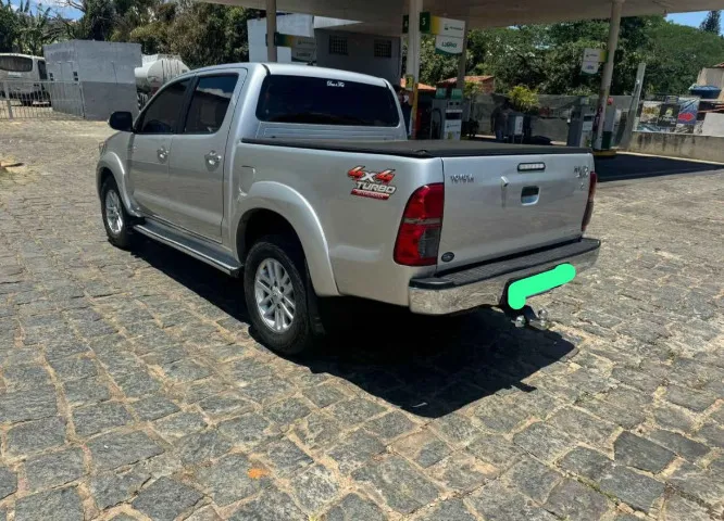 toyota hilux cd srv