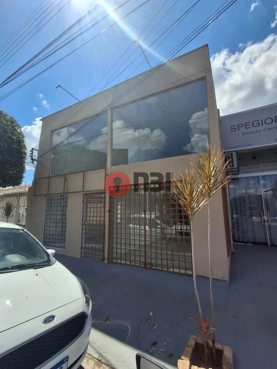 Salão comercial para locação no Boa Vista-mezanino-amplo espaço-banheiro PCD