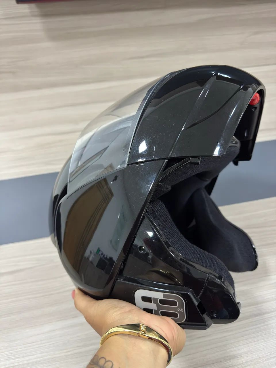 Capacete EBF New E8 Solid Escamoteável Preto brilhante