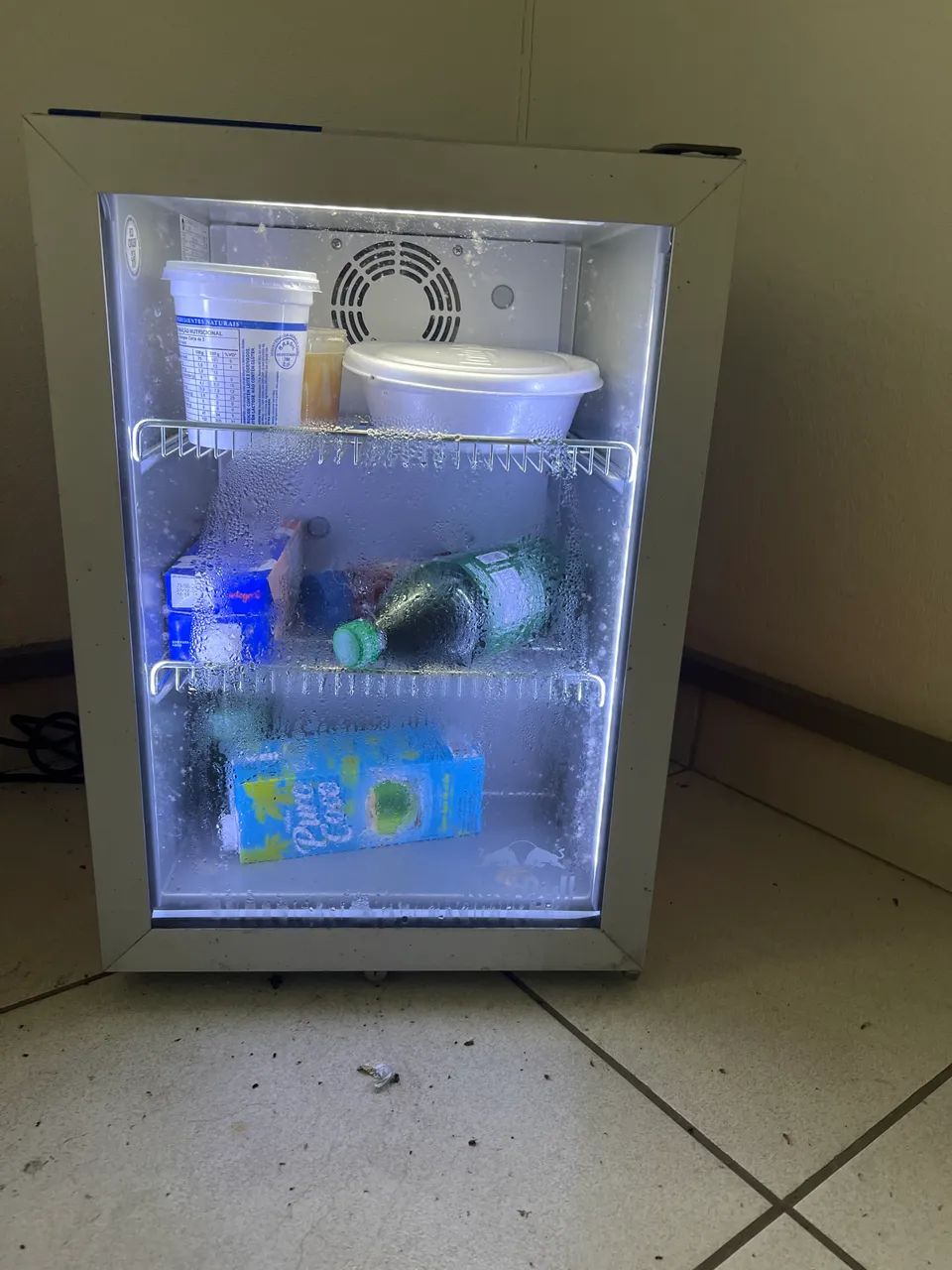 Frigo bar da Red Bull 
