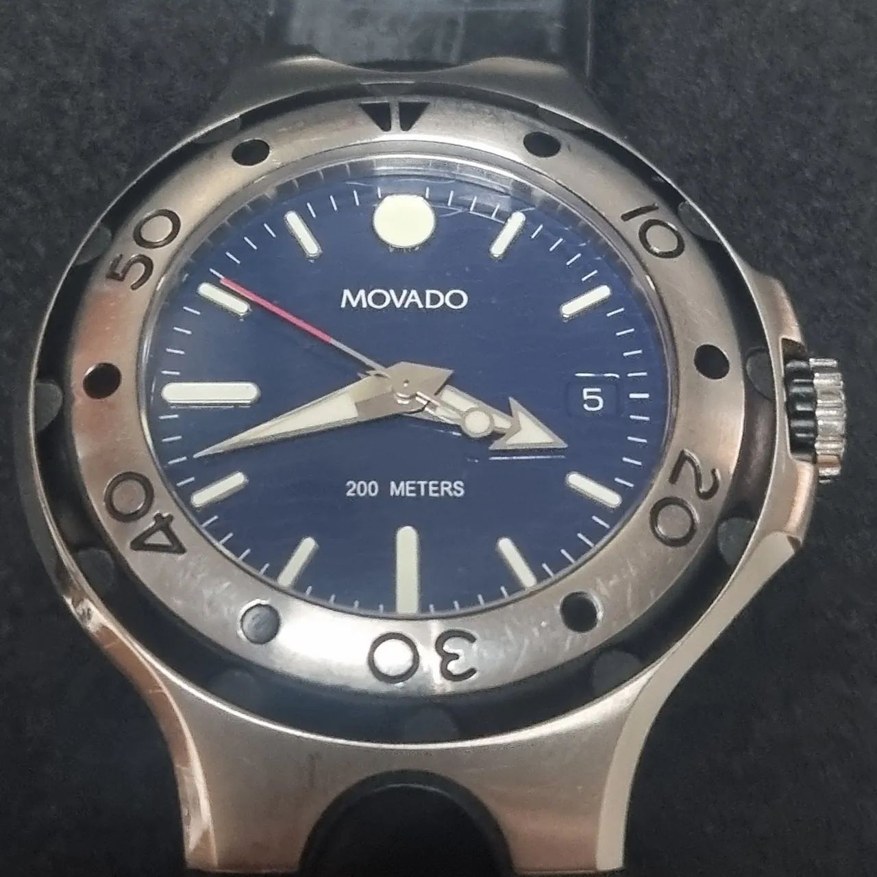 Relógio Movado Serie 800