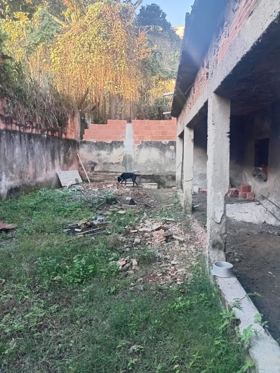 Vendo casa com terreno grande e duas quitinetes  - Foto 5