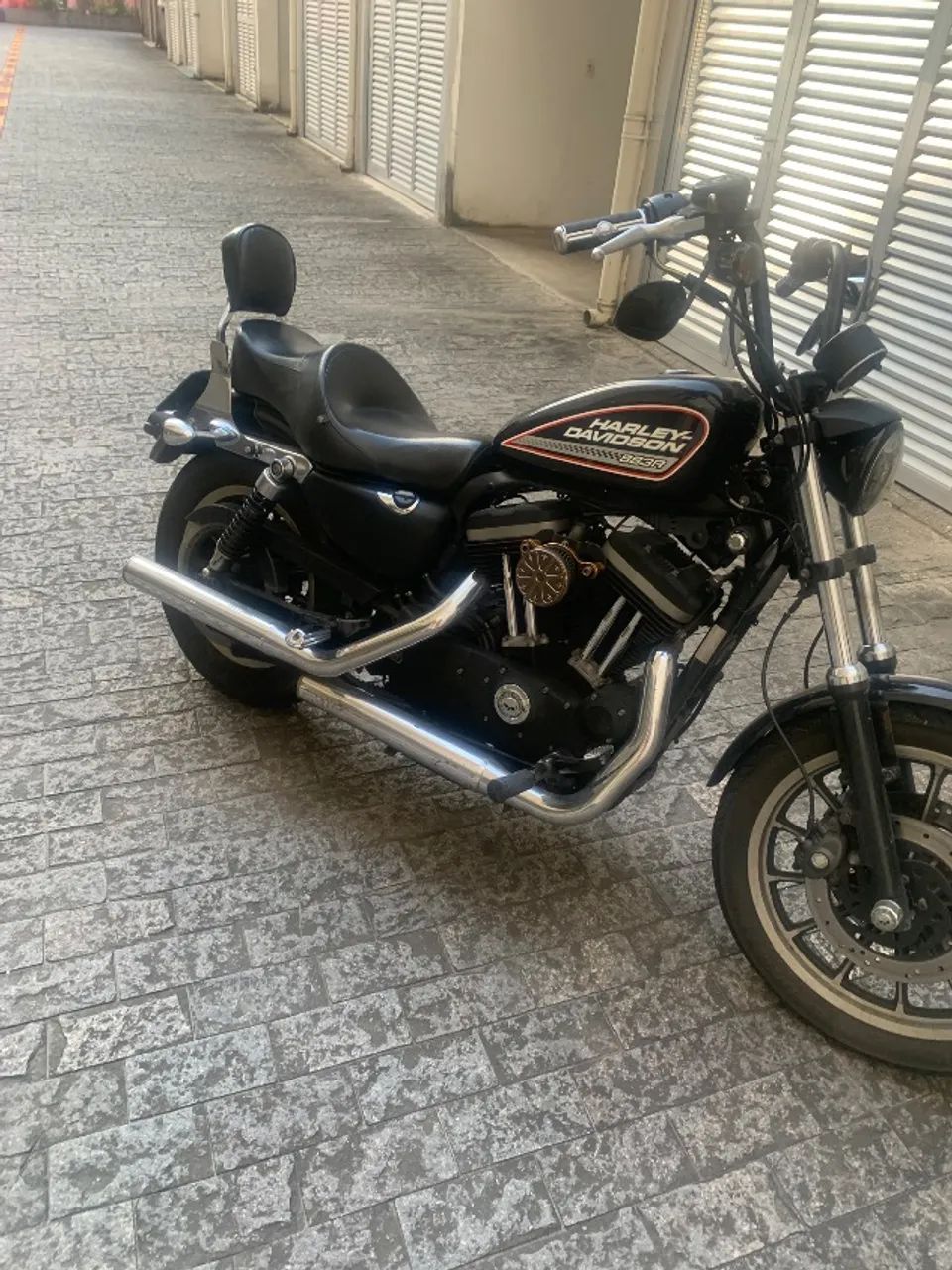 Harley 883R