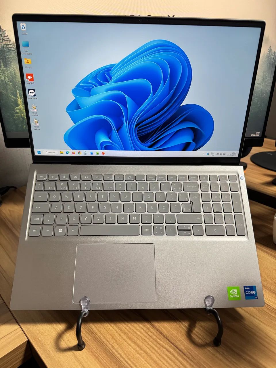 Notebook Dell Inspiron 15 5510 - i7 11 geração | 16GB RAM | SSD