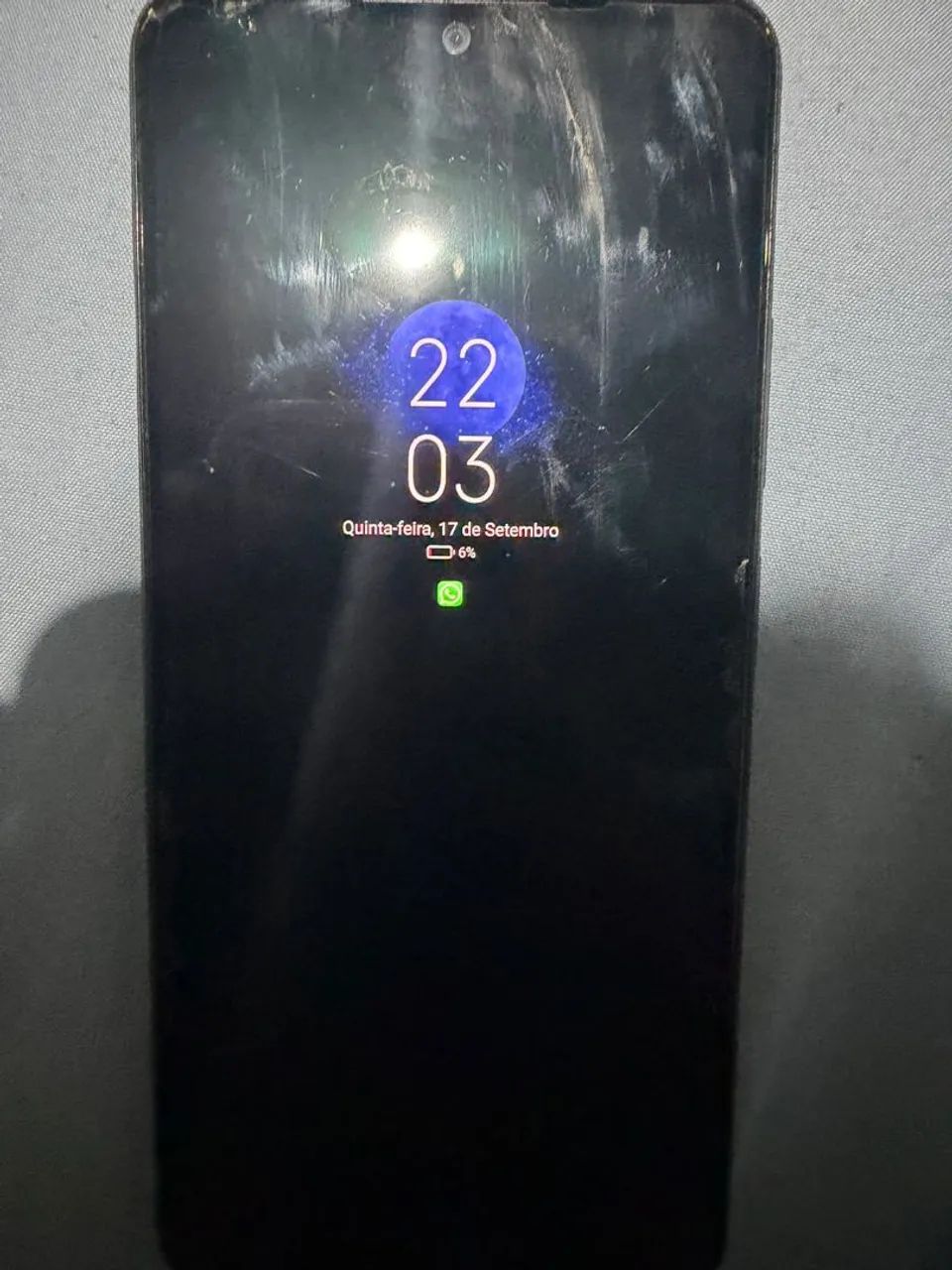 Poco x5 tá a tela tá sem trincado e só a película  - Foto 5