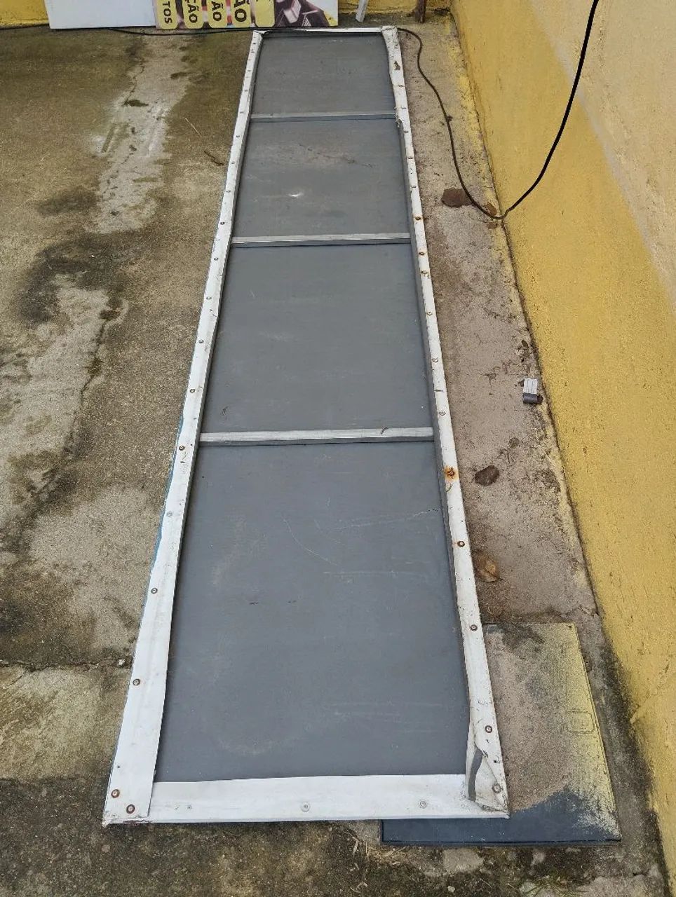 Estrutura de placa 3 metros