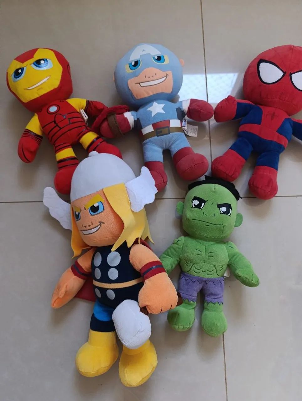 Pelúcia marvel kit