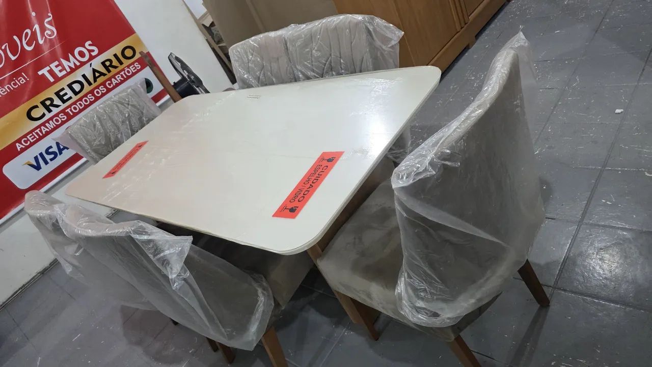 MESA TAMPO DE VIDRO COM 6 CADEIRAS NOVA - Foto 2