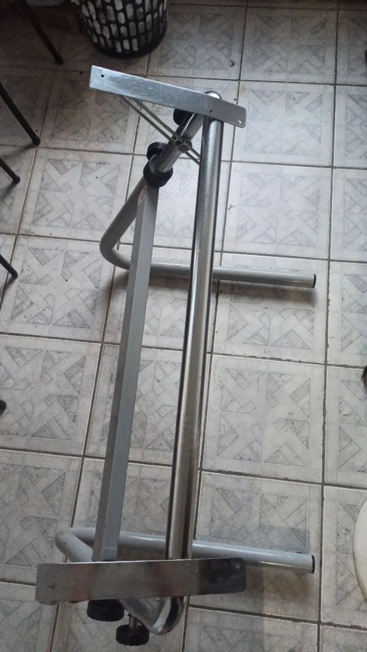 Vendo Mesa para Desenho Marca Trident
